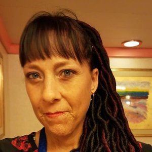 Meet your Posher, Candi